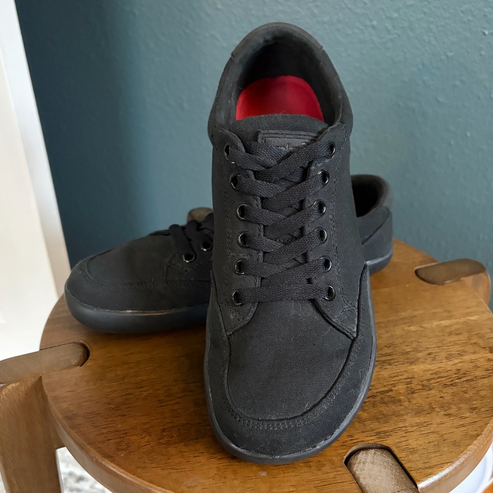 Splay Freestyle 2.0 Barefoot Sneakers Jet Size 8
